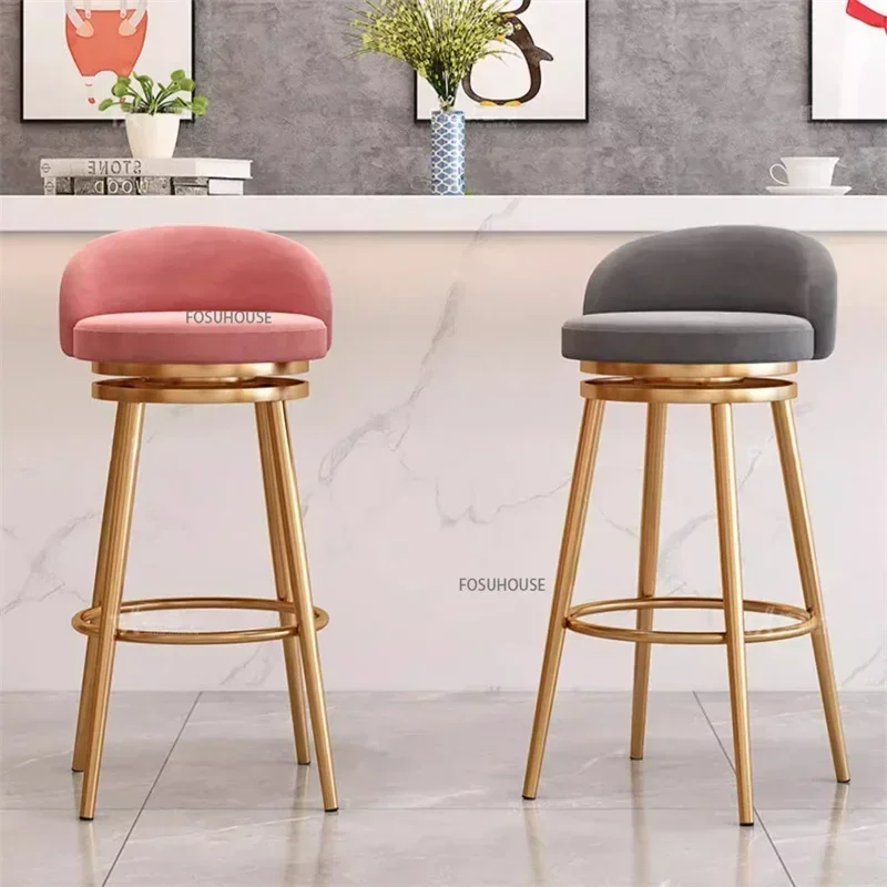 北欧風高級ベルベットバーチェア、背もたれ付き回転式ハイチェア - Commercial Kitchen Lighting のレビューと価格