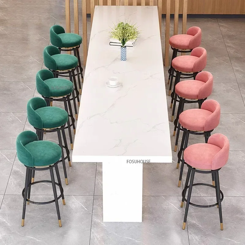 北欧風高級ベルベットバーチェア、背もたれ付き回転式ハイチェア - Commercial Kitchen Lighting のレビューと価格