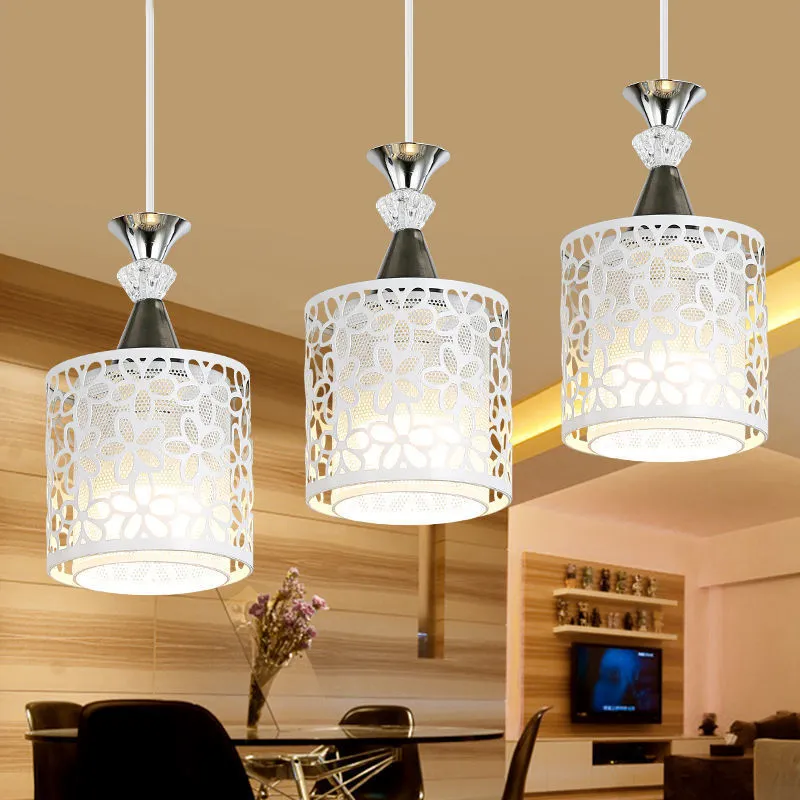 モダンなミニマリストメタルアート LED ペンダントライトダ - Commercial Kitchen Lighting のレビューと価格